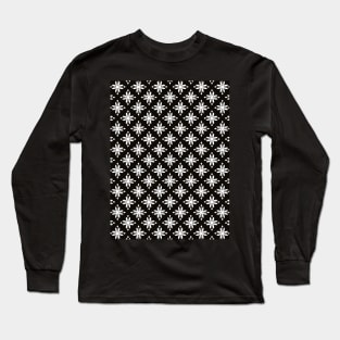 Black and white pattern of star-like flower Long Sleeve T-Shirt